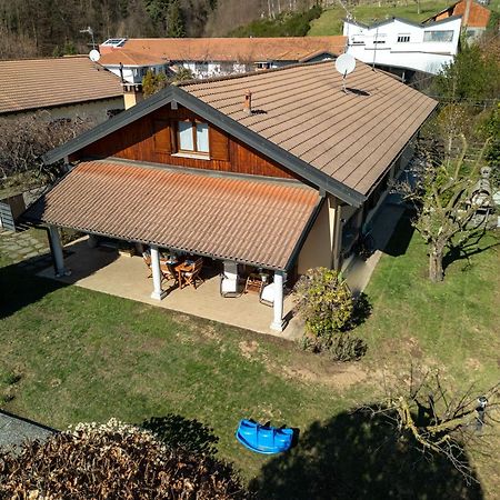 Vila Casa Antonia Tra Laghi & Monti Armeno Exteriér fotografie